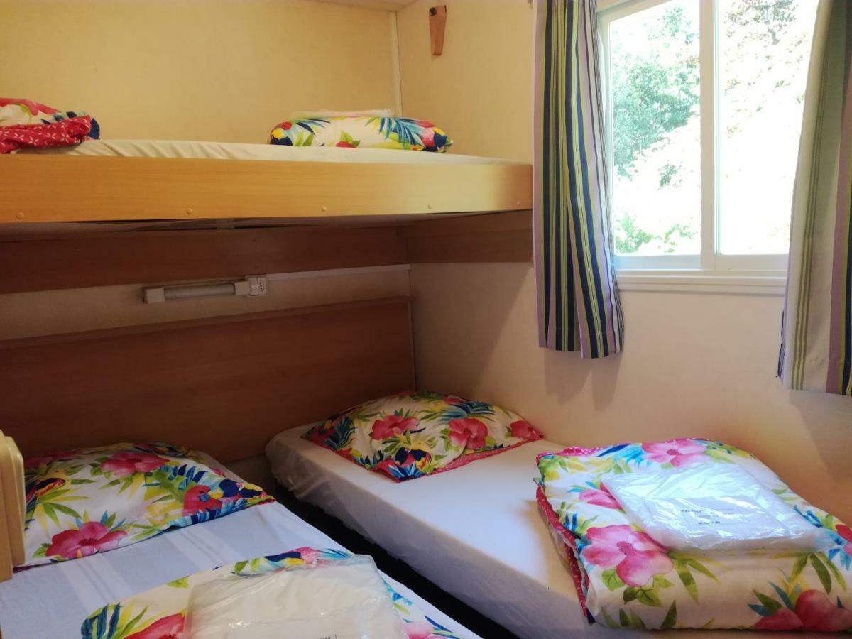Camping De Flechat Orcival Exterior foto