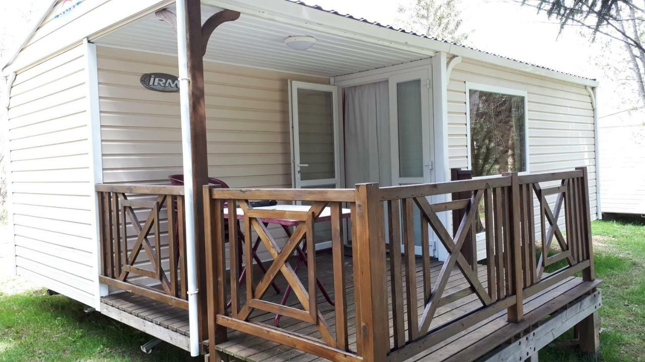 Camping De Flechat Hotel Orcival Exterior foto